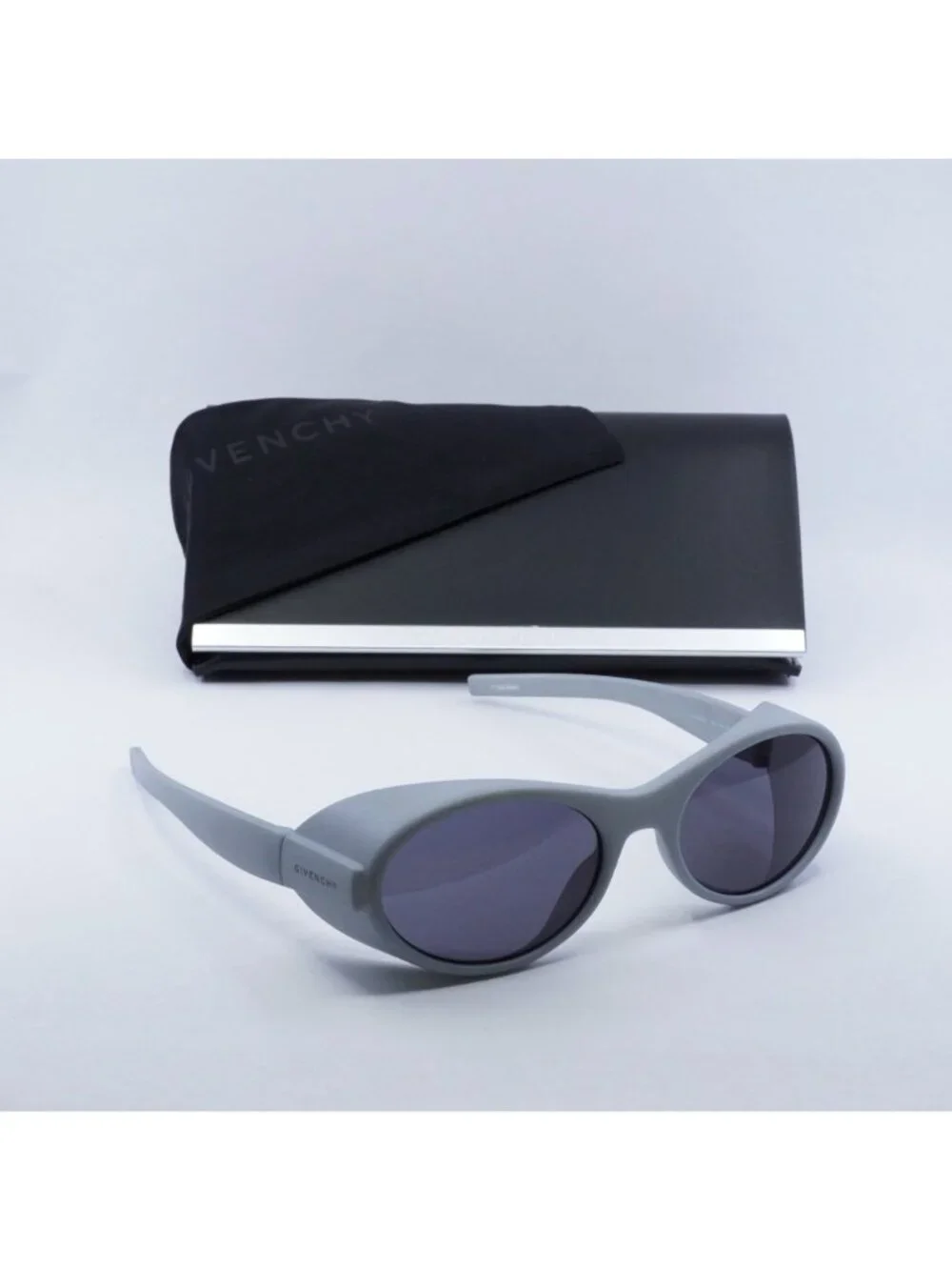 Exclusive Sale!! Givenchy GV40065I 20A Oval Sunglasses - Grey